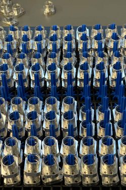 Feinmechanische Komponenten von Femotech